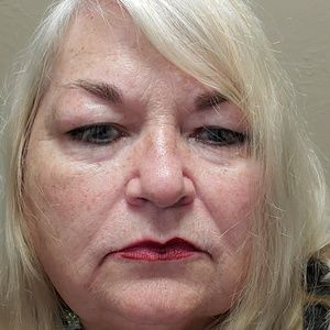 Meet your Posher, Becky